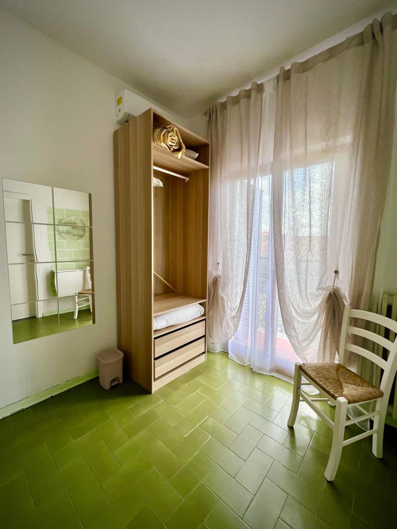 Bed&Breakfast Villa Lorena フォルテ・デイ・マルミ 部屋 写真
